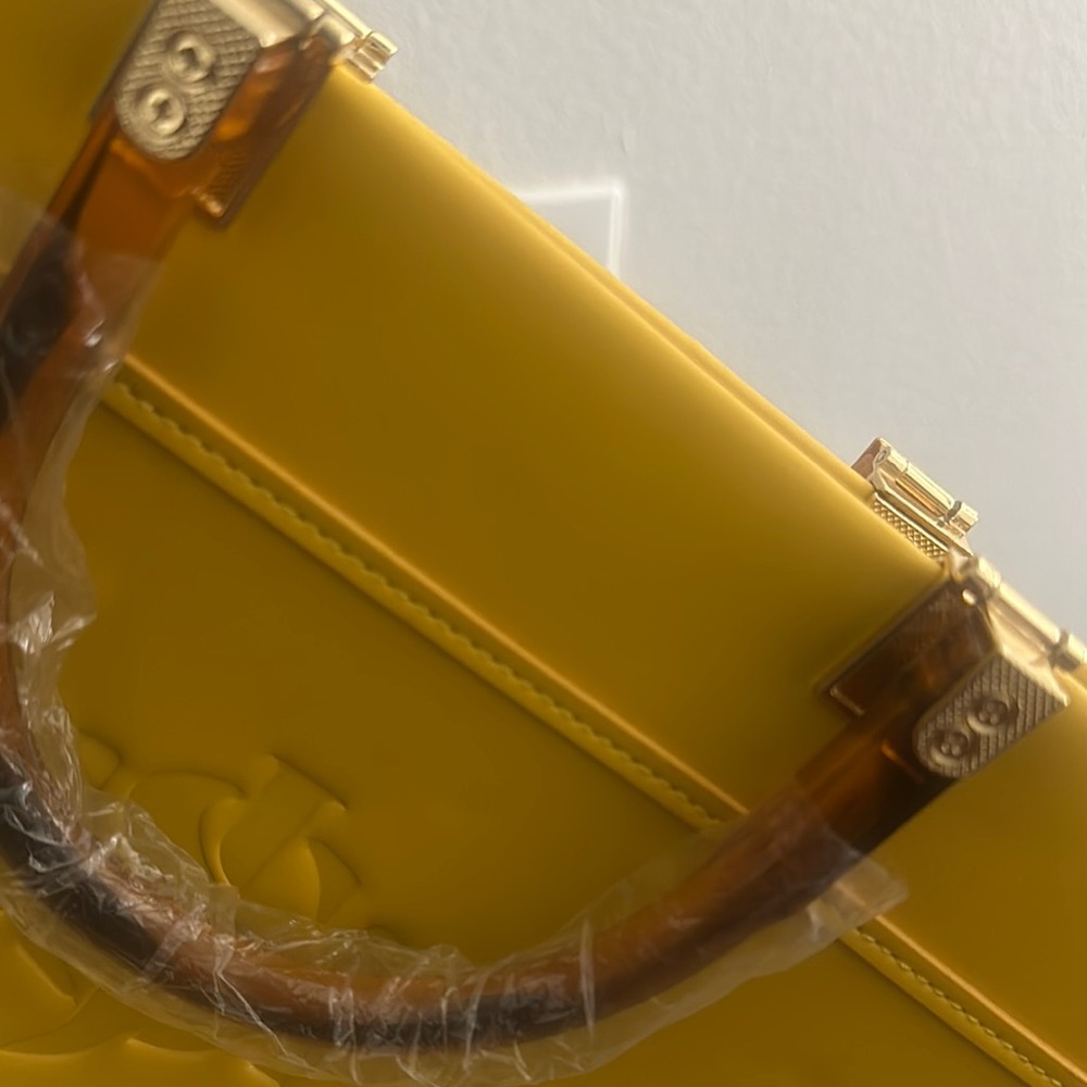 Sunny Yellow Leather Tote Bag with Embossed Detail - Picture 4 of 8